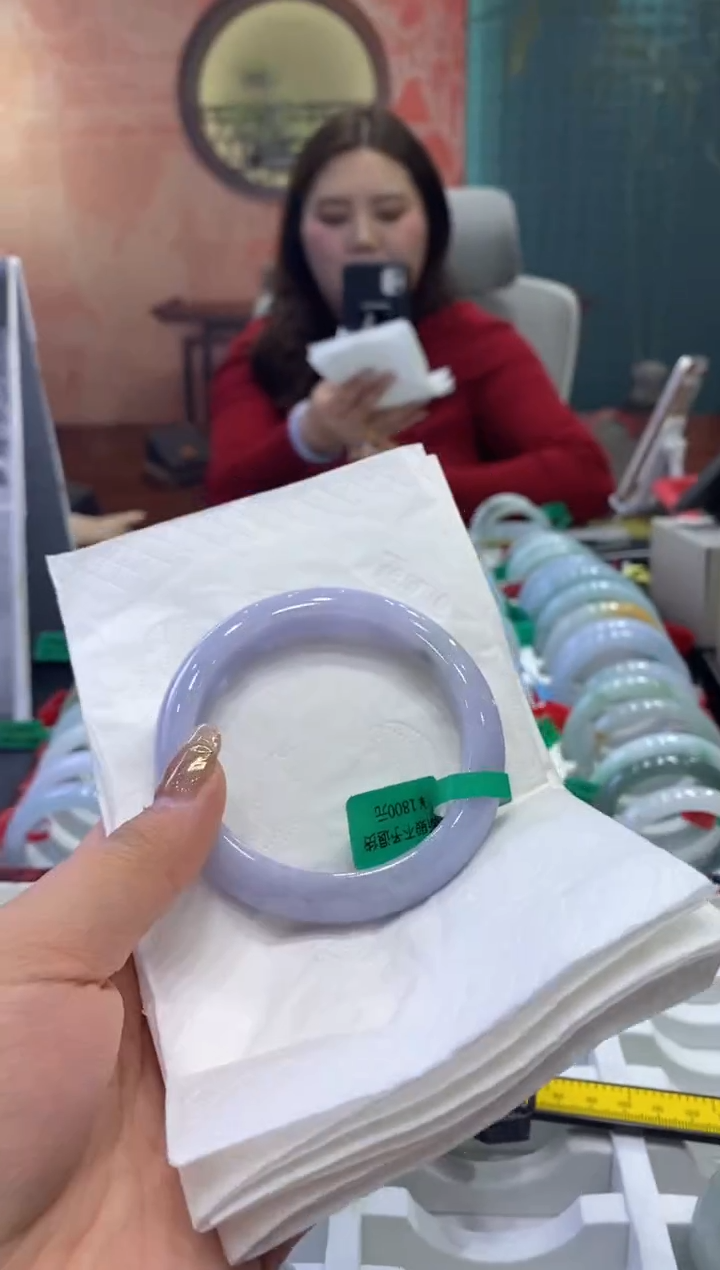 【闪购商品】翡翠手镯未镶嵌多人0012077