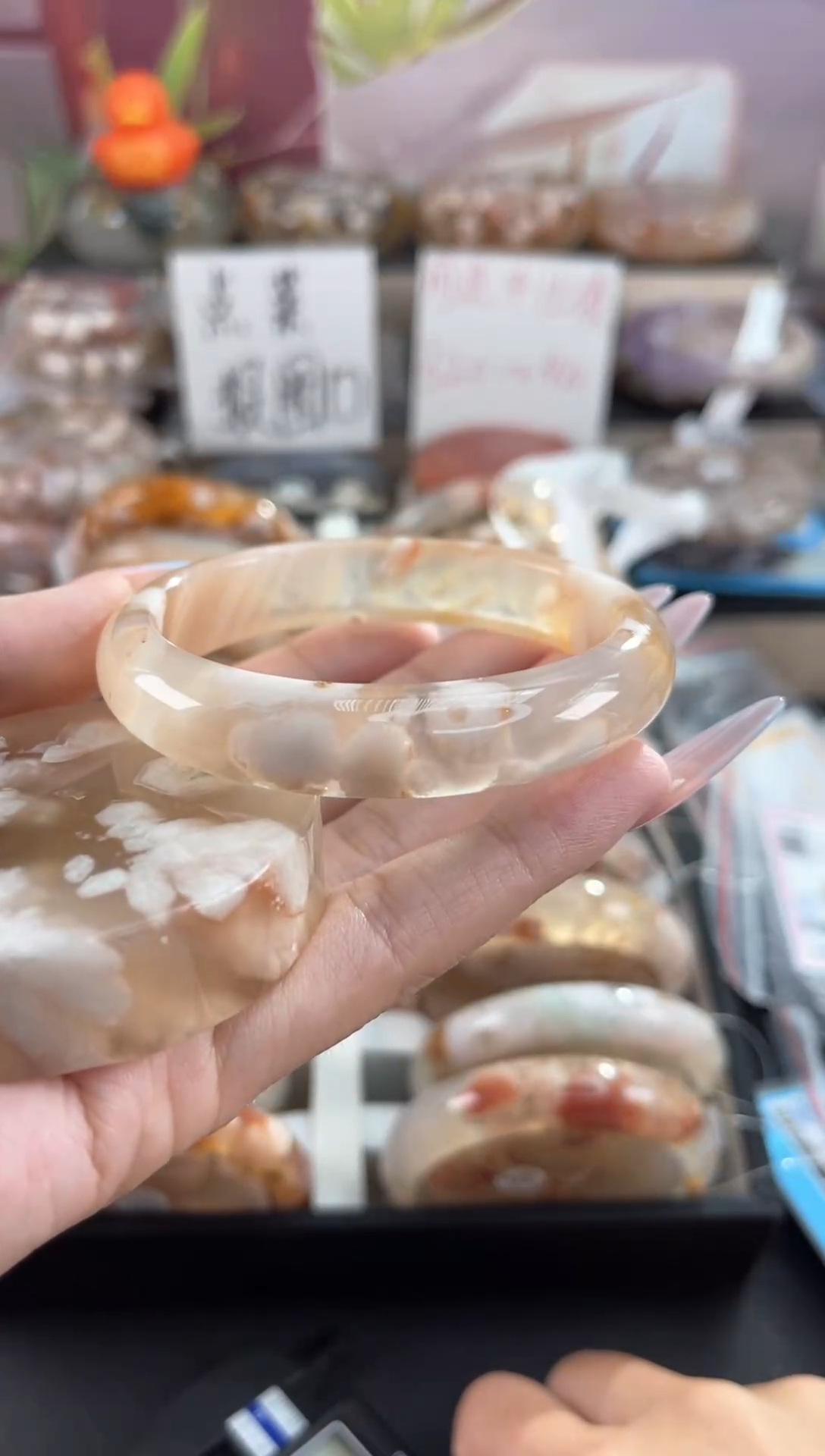 未镶嵌手镯石英质玉56