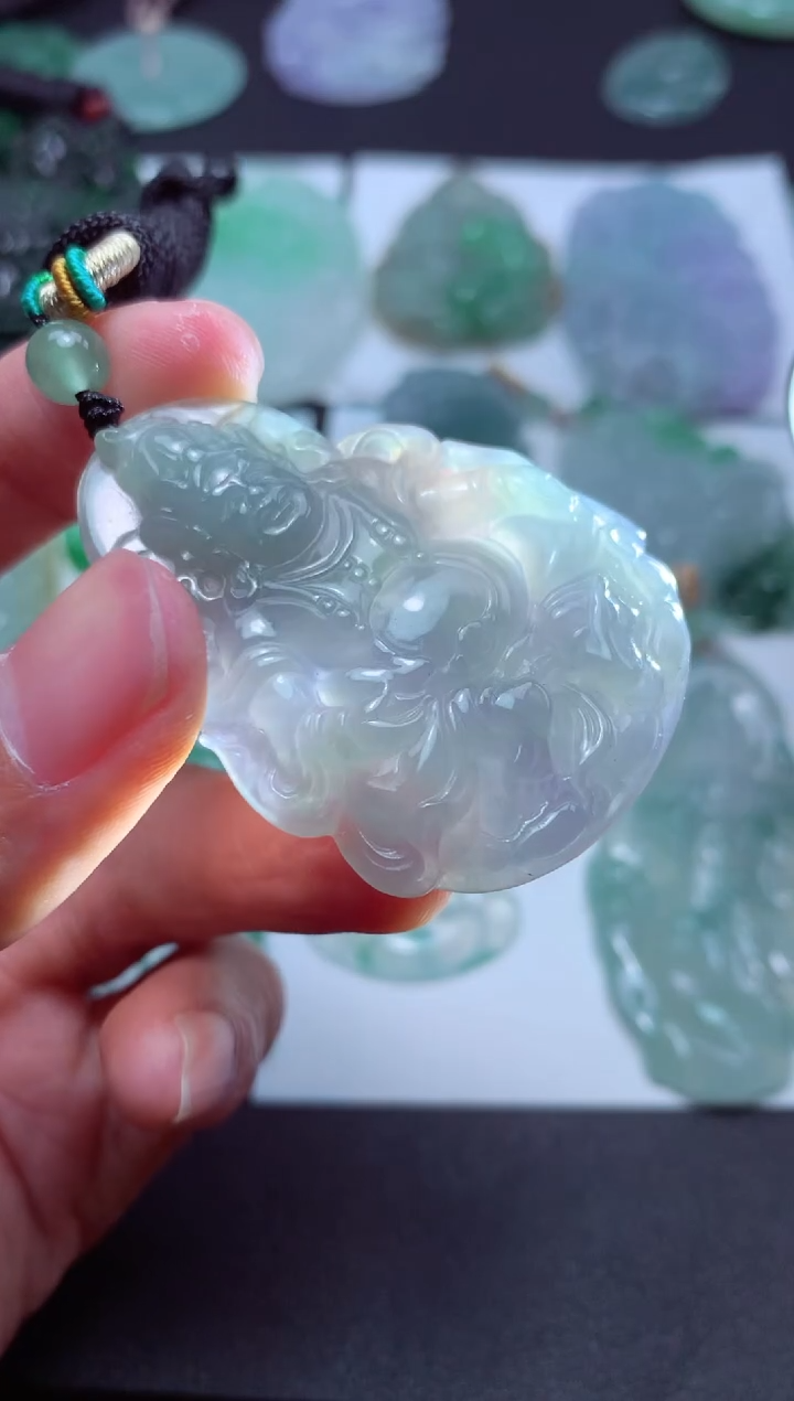 【闪购商品】翡翠颈饰未镶嵌天然翡翠