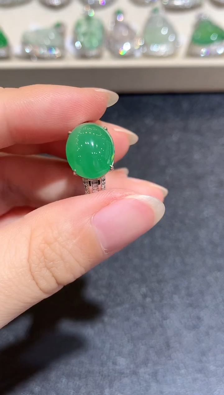 【闪购商品】翡翠戒指18K金镶嵌C144    