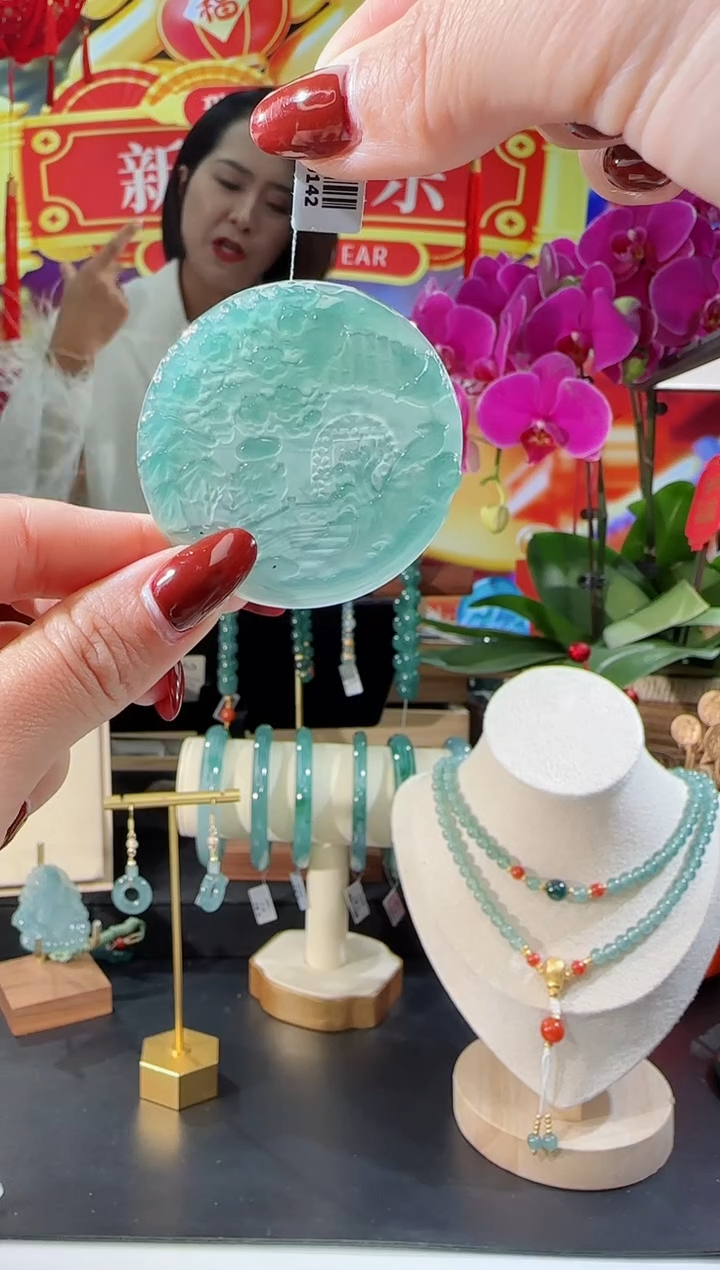 【闪购商品】翡翠吊坠(不含链)未镶嵌风雪夜归人多样性发一