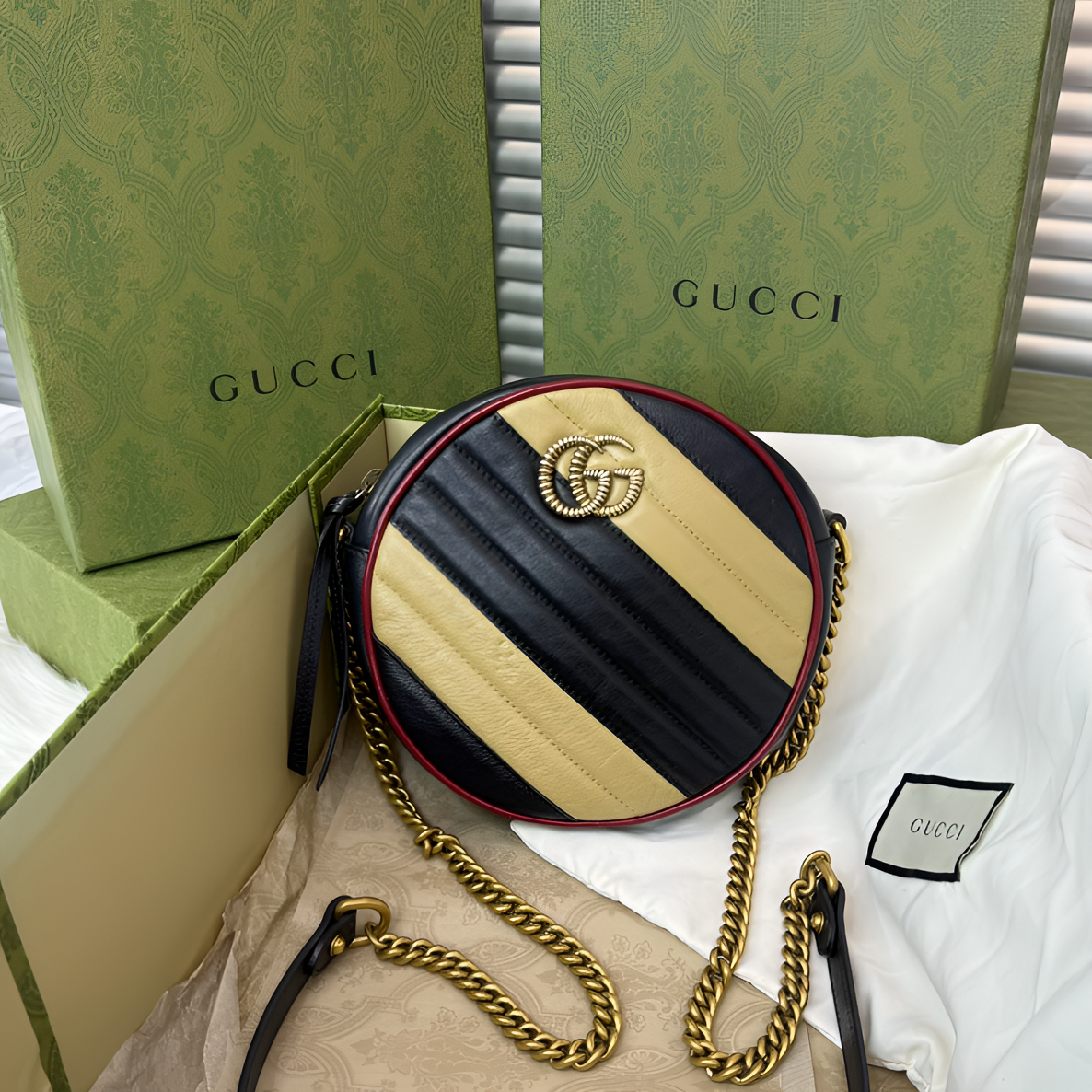 99新 GUCCI/古驰 Gucci古驰 GG marmont马蒙双G圆饼包斜挎包