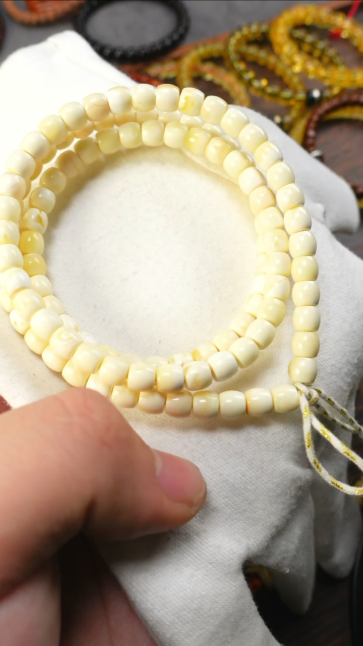 【闪购商品】蜜蜡手链未镶嵌2516/6.3mm黑108