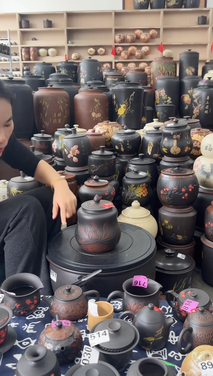 罐瑕疵茶叶罐  小葫芦荷花   225