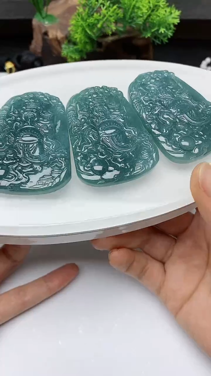 【闪购商品】翡翠颈饰未镶嵌多样性发其一