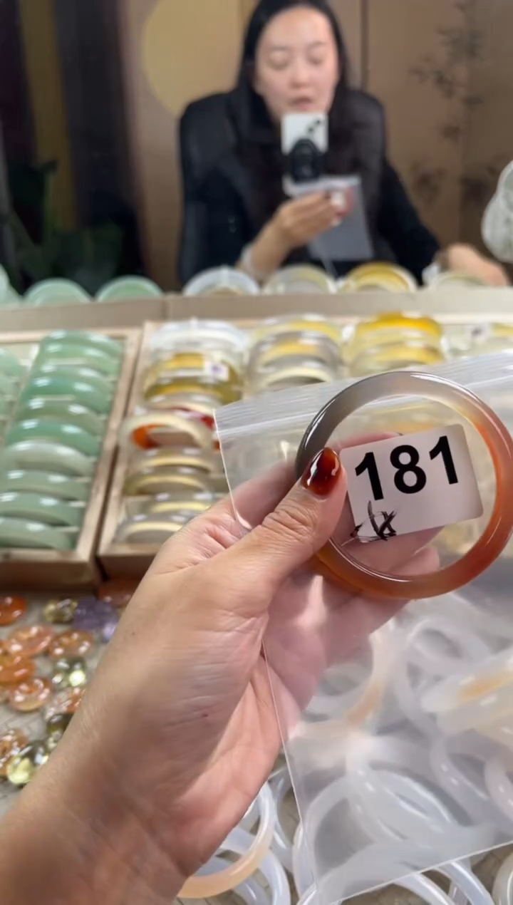 手镯玛瑙/玉髓未镶嵌181