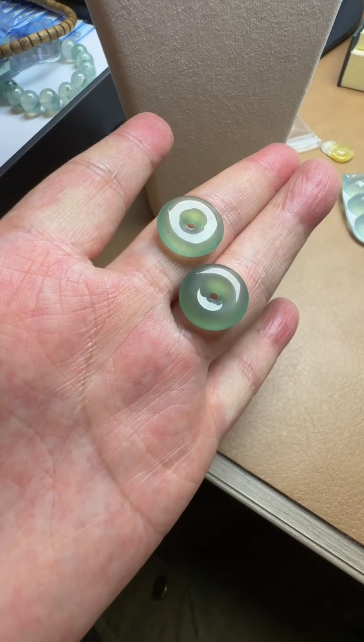 【闪购商品】定制翡翠未镶嵌平安扣定金