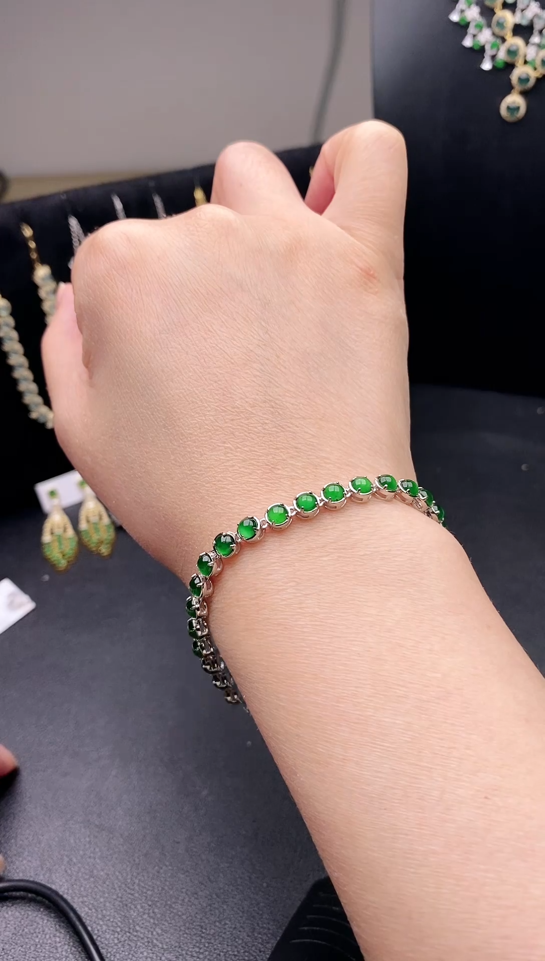 银S925镶嵌戒指翡翠小*?11111111