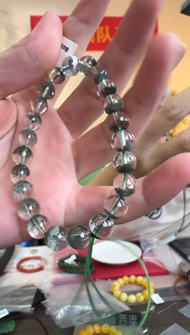 水晶手串未镶嵌约8-8.5mm绿幽灵圆珠单圈