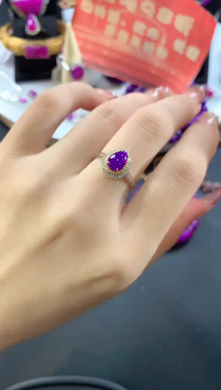 【闪购商品】苏纪石（舒俱来）.18K金镶嵌舒俱来戒指