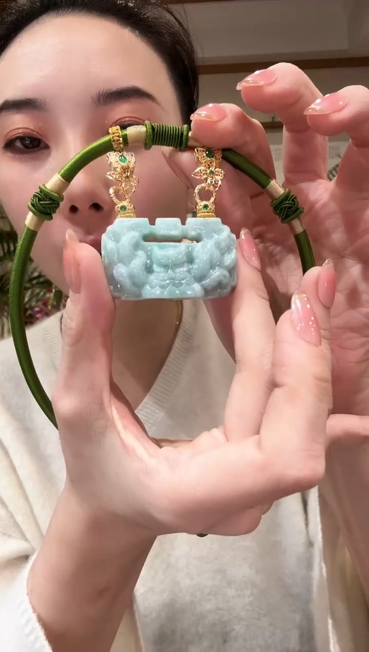 【闪购商品】翡翠颈饰未镶嵌国风