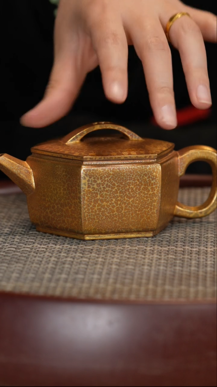 【闪购商品】紫砂茶壶贝壳烧六方汉瓦230c