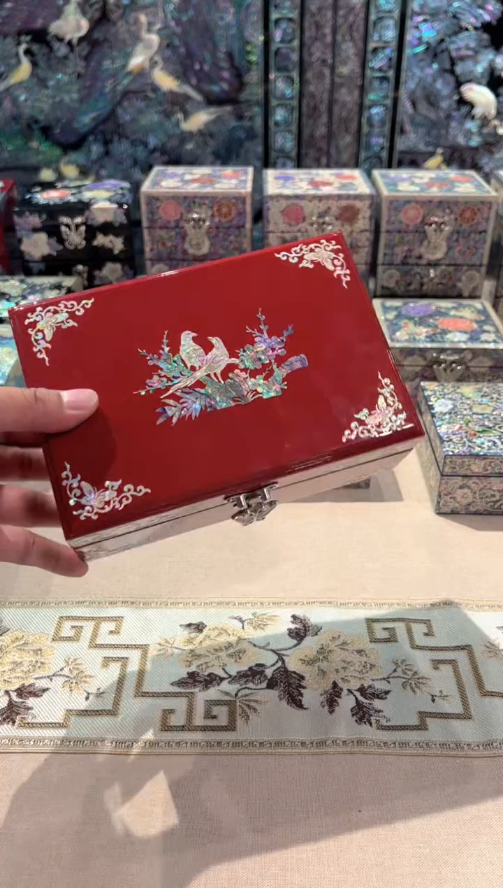 ·弘贝雅螺钿漆器文化馆