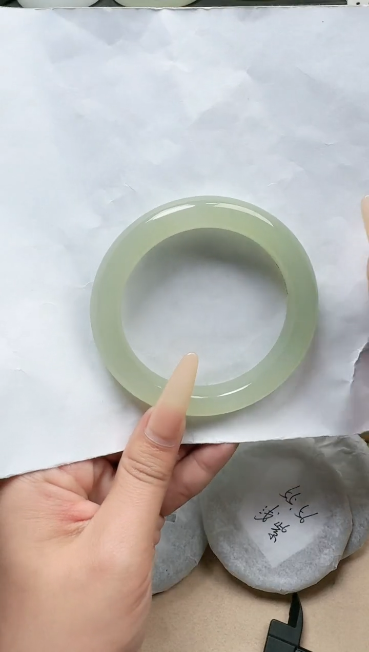 【闪购商品】和田玉手镯未镶嵌57/58圈口YY