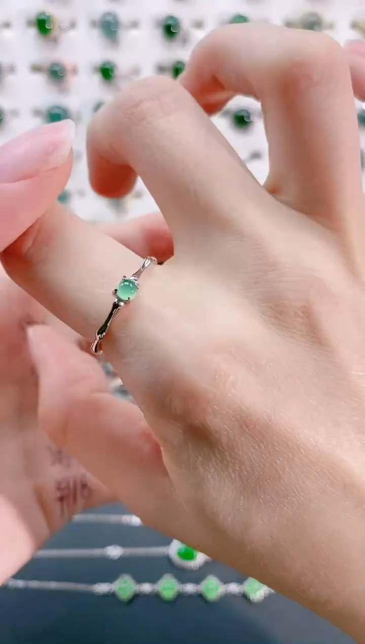 【闪购商品】翡翠戒指银S925镶嵌天然翡翠