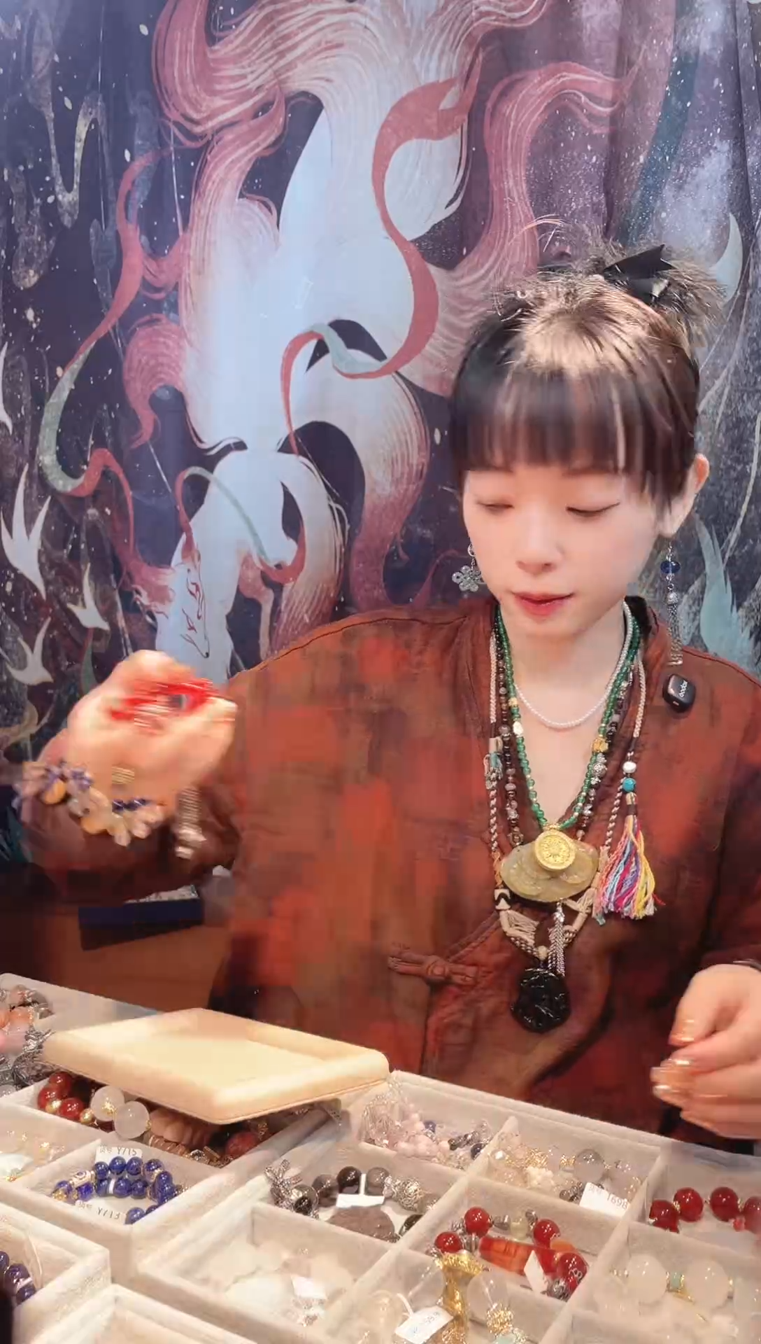 未镶嵌岫玉颈饰您专属