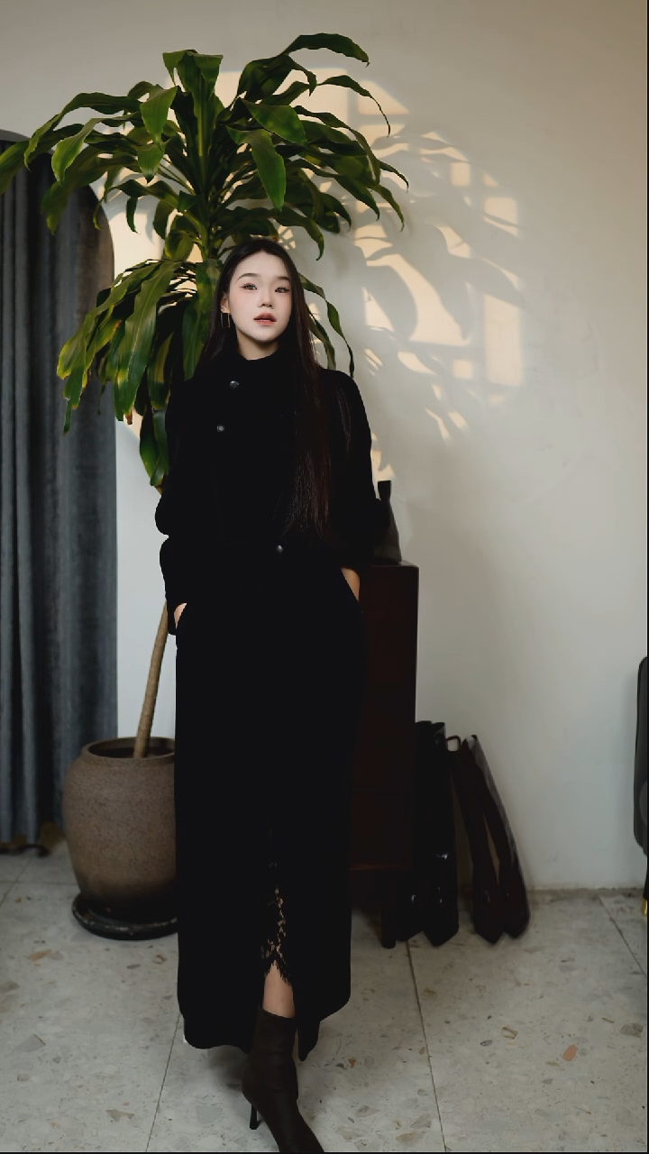 黑色搭扣款山羊绒大衣 M码