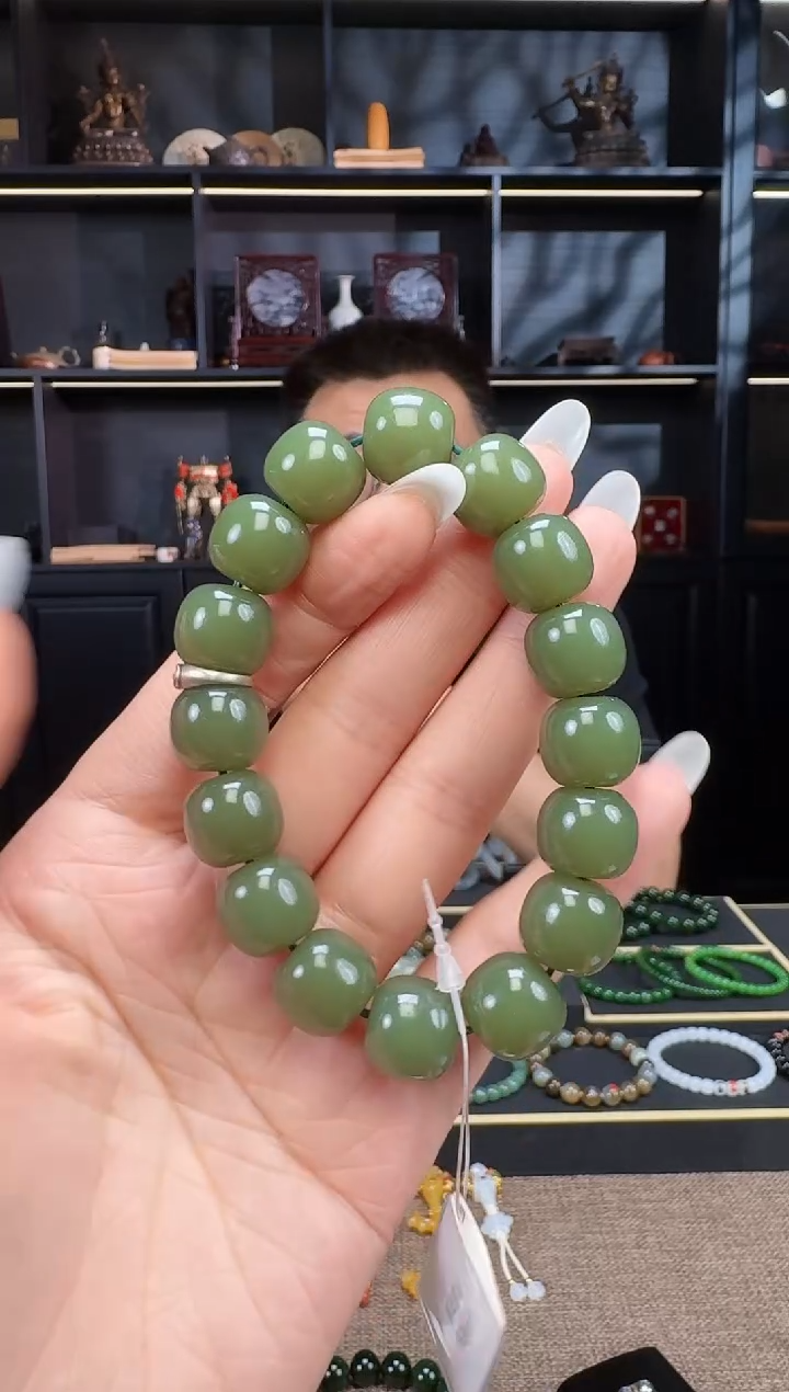 和田玉未镶嵌颈饰14mm老型手串