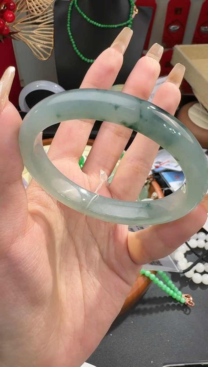 【闪购商品】翡翠手镯未镶嵌手镯