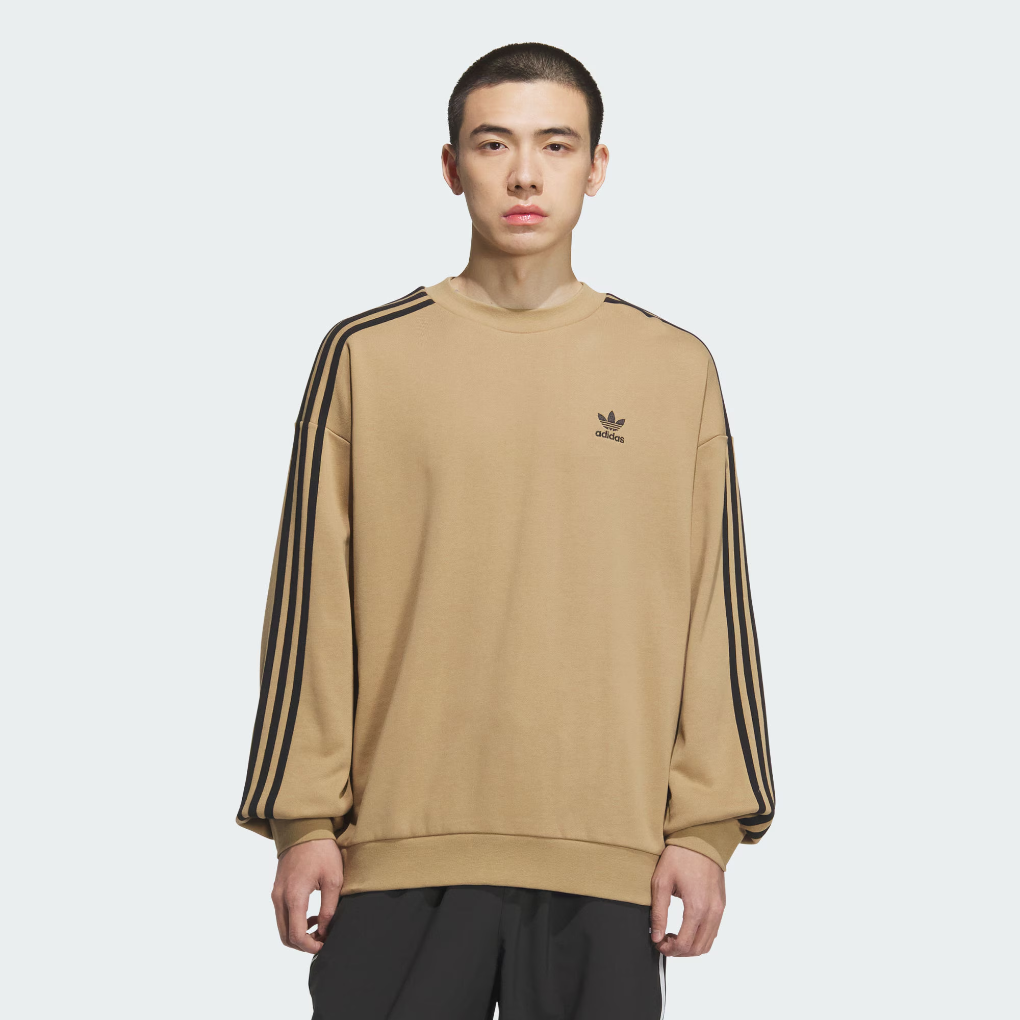 Adidas阿迪达斯三叶草运动宽松圆领卫衣套头衫KD1833