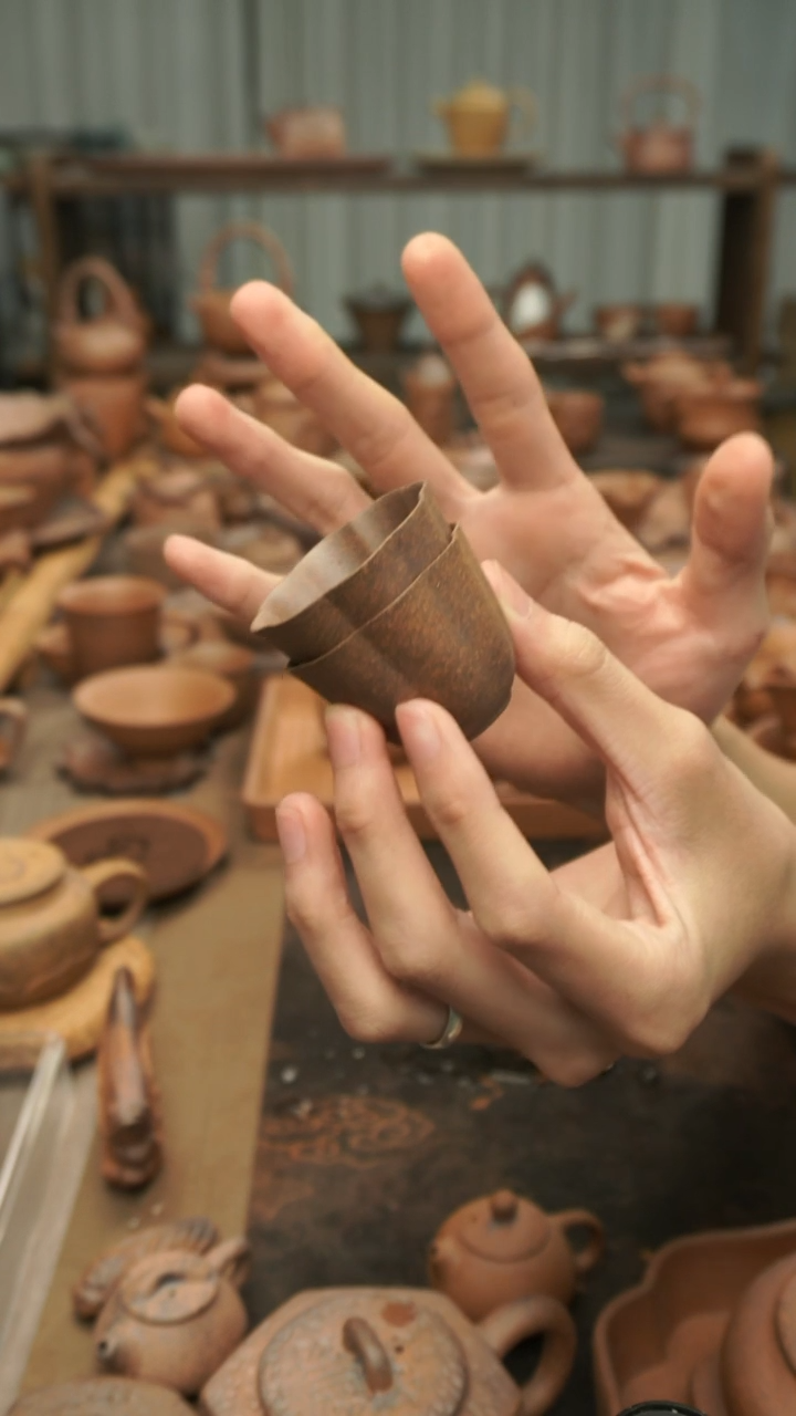 老岩泥原矿料   敛口小花瓣杯2个