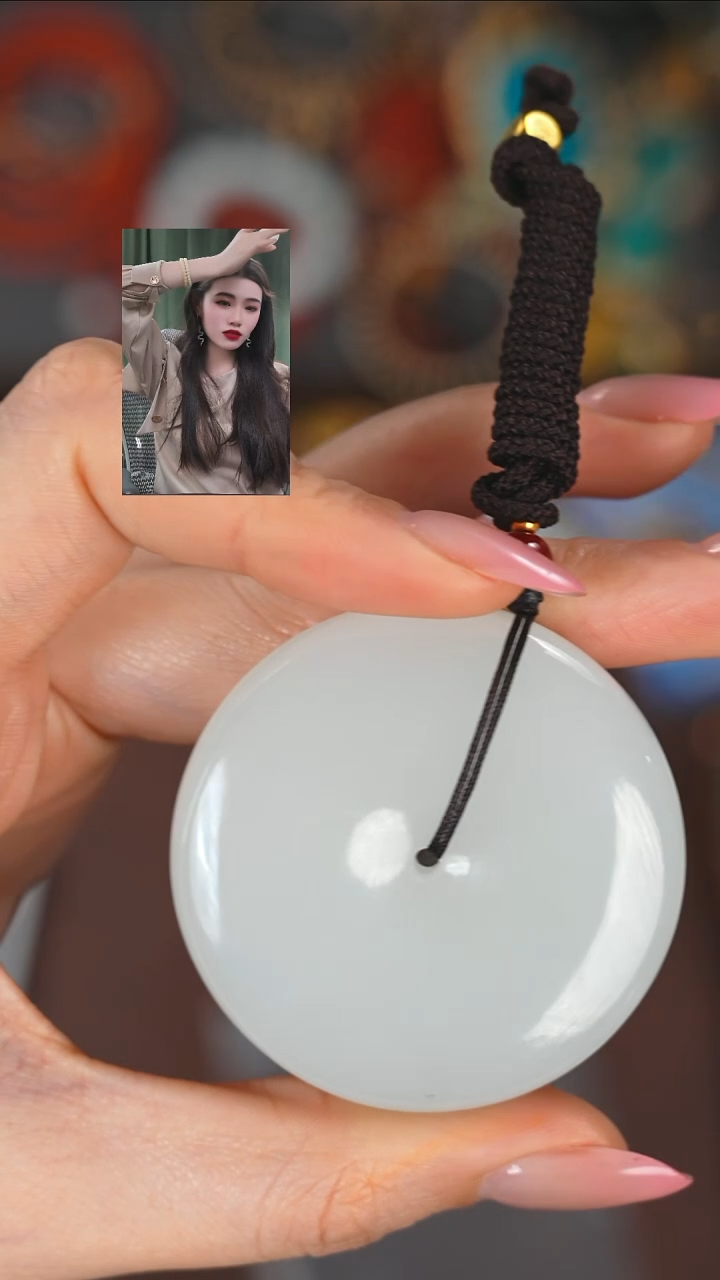 【闪购商品】和田玉颈饰未镶嵌111111111