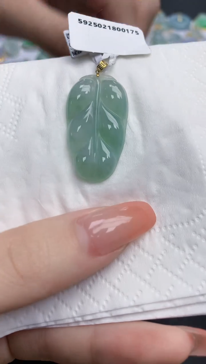 【闪购商品】翡翠颈饰18K金镶嵌天然缅甸翡翠A货