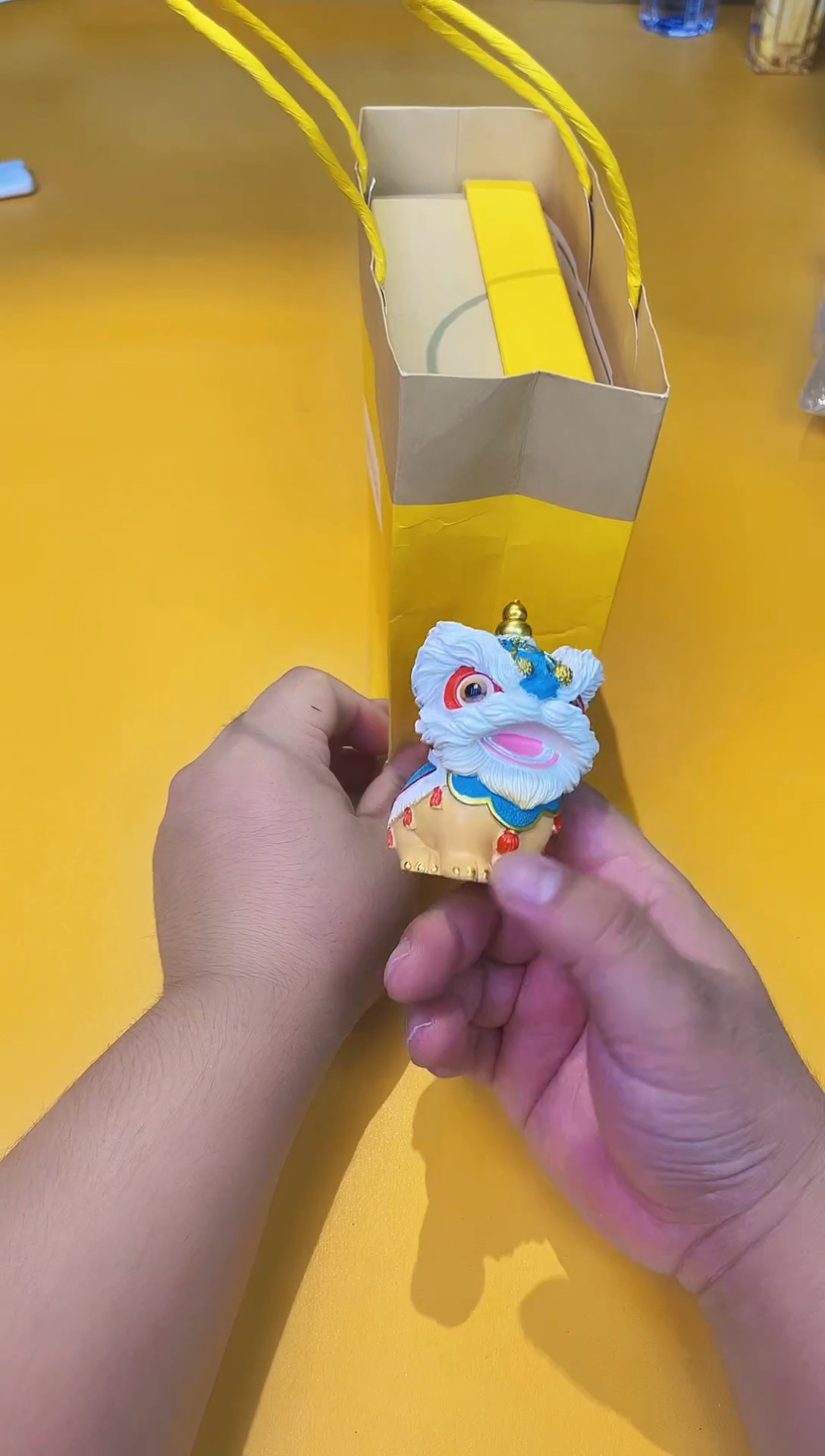 瓷片黄欧2       