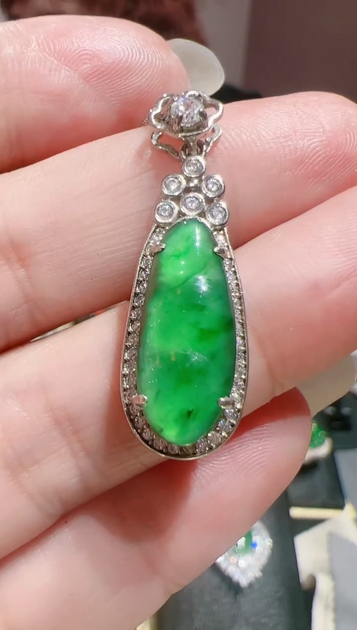 【闪购商品】翡翠颈饰合金202530419