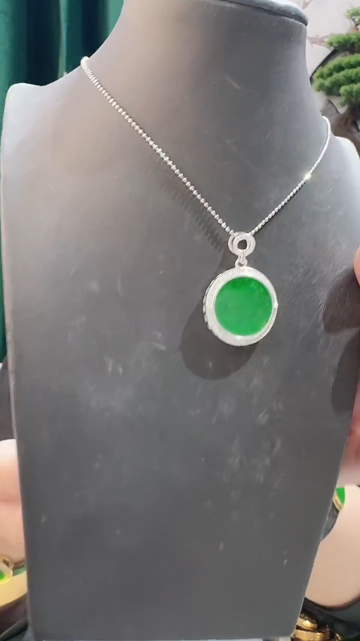 颈饰银S925镶嵌翡翠8888888888888