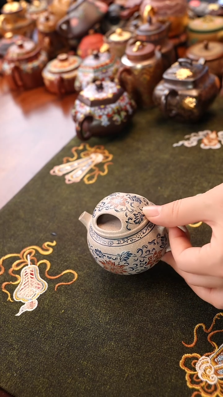 茶壶紫砂珐琅青花