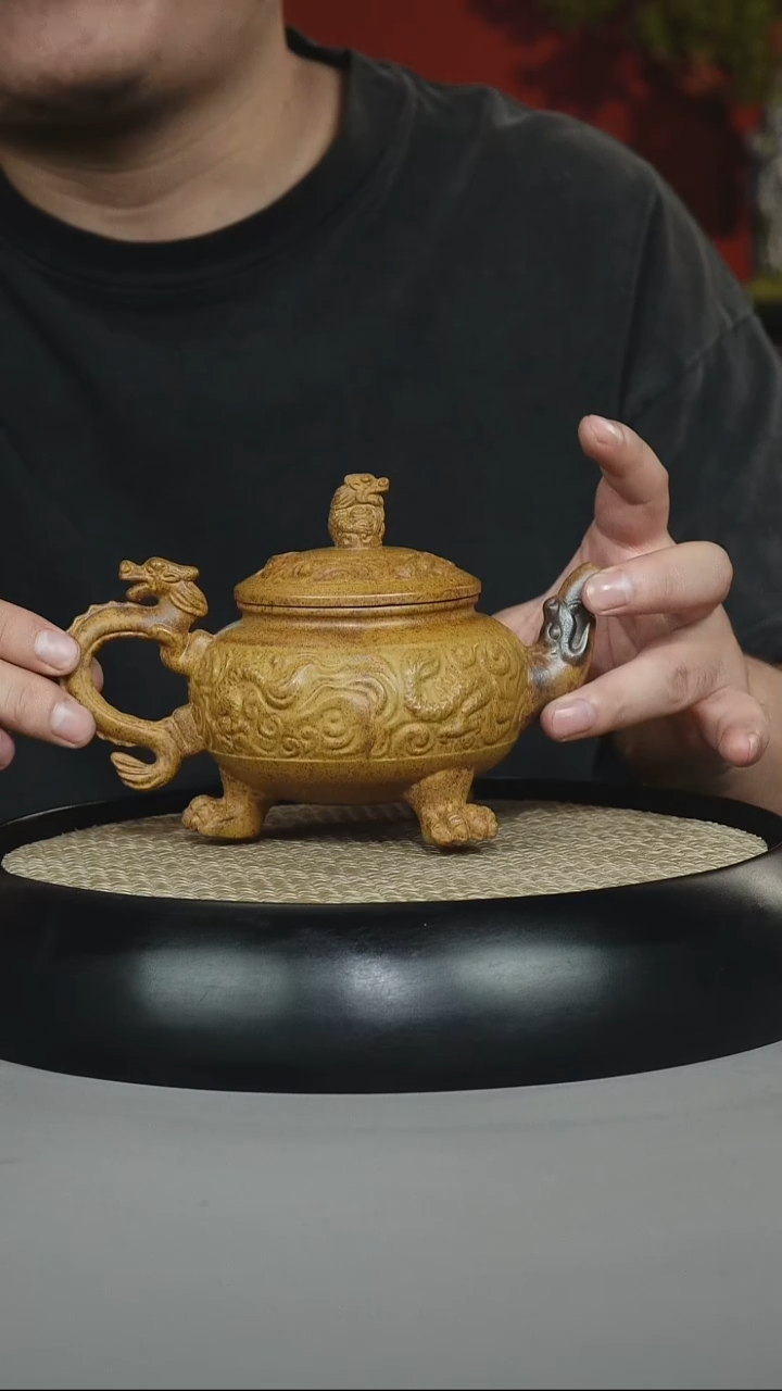 茶壶紫砂龙骨金砂 三足龙尊 