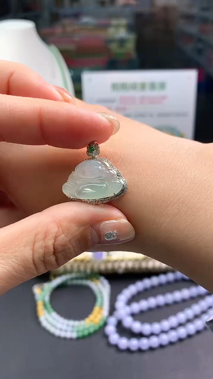 【闪购商品】翡翠颈饰18K金镶嵌翡翠佛公|不退不换
