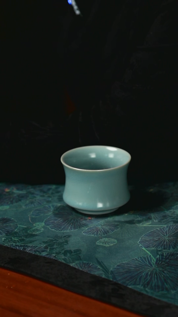 束腰杯 支钉 开片 一级品  100毫升 