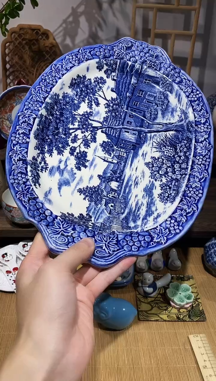 瓷片欧式青花浮雕大赏盘