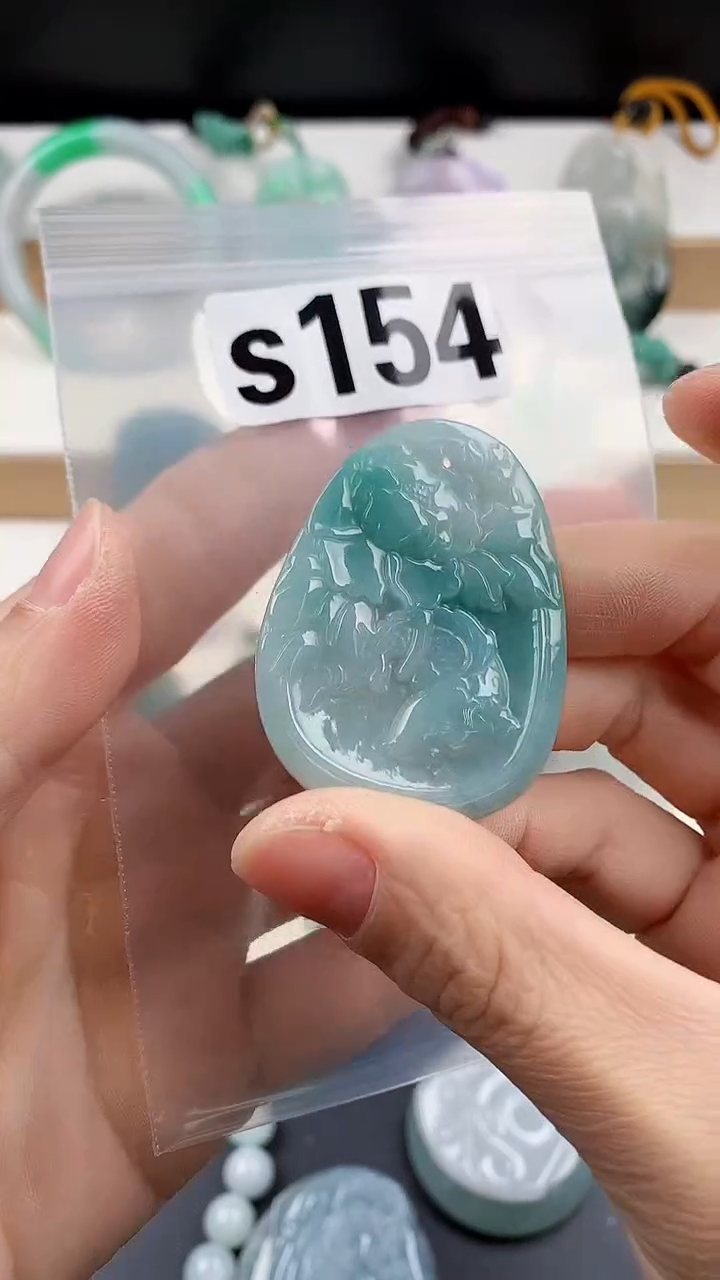 颈饰未镶嵌翡翠天然翡翠吊坠挂件
