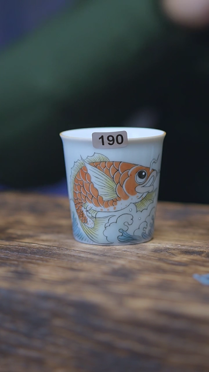 【闪购商品】190景德镇手绘龙鱼单杯