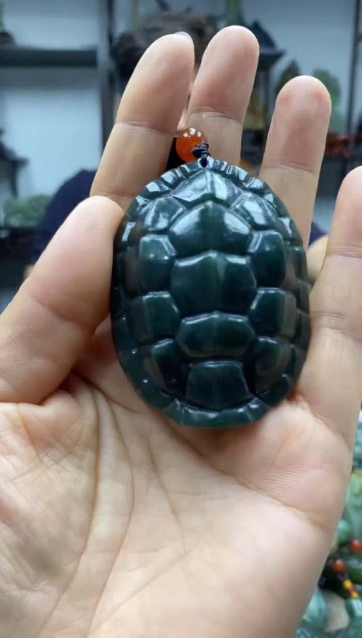 和田玉未镶嵌把件1