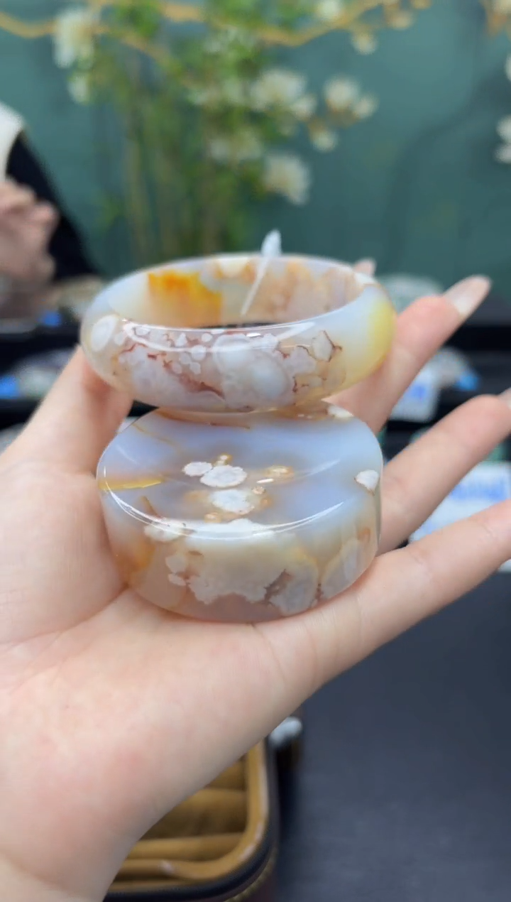 石英质玉未镶嵌手镯A1097(60圈赠送镯心)