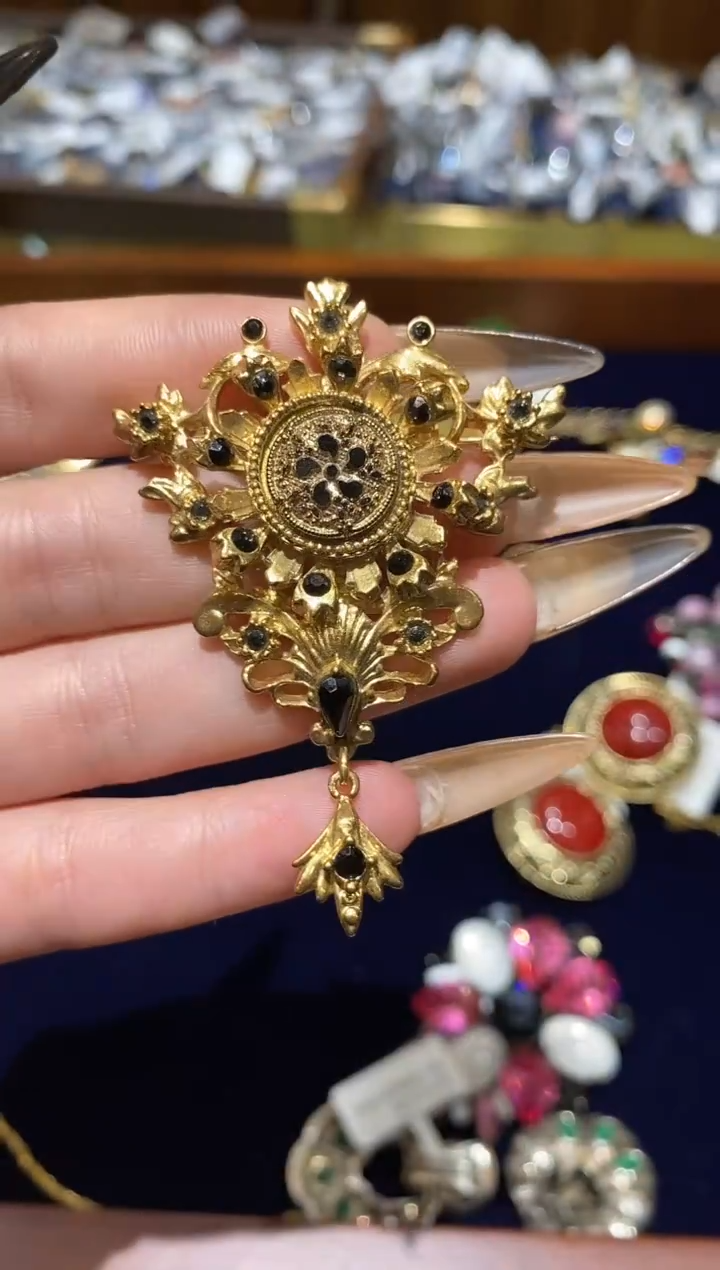 纯铜合金琉璃楚楚珠宝中古甄选不退换