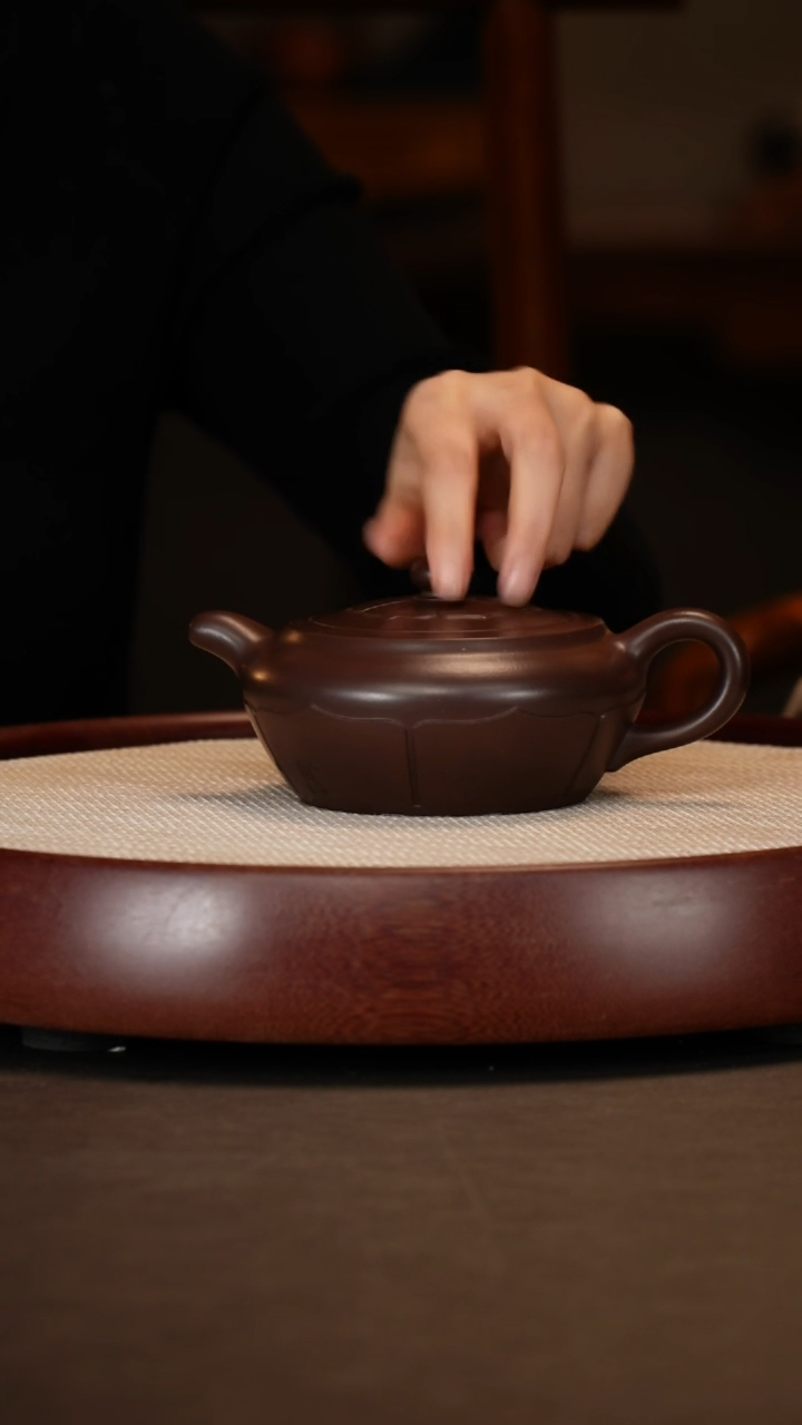 【闪购商品】紫砂茶壶玉林百目紫茄泥禅莲+薛锋260c