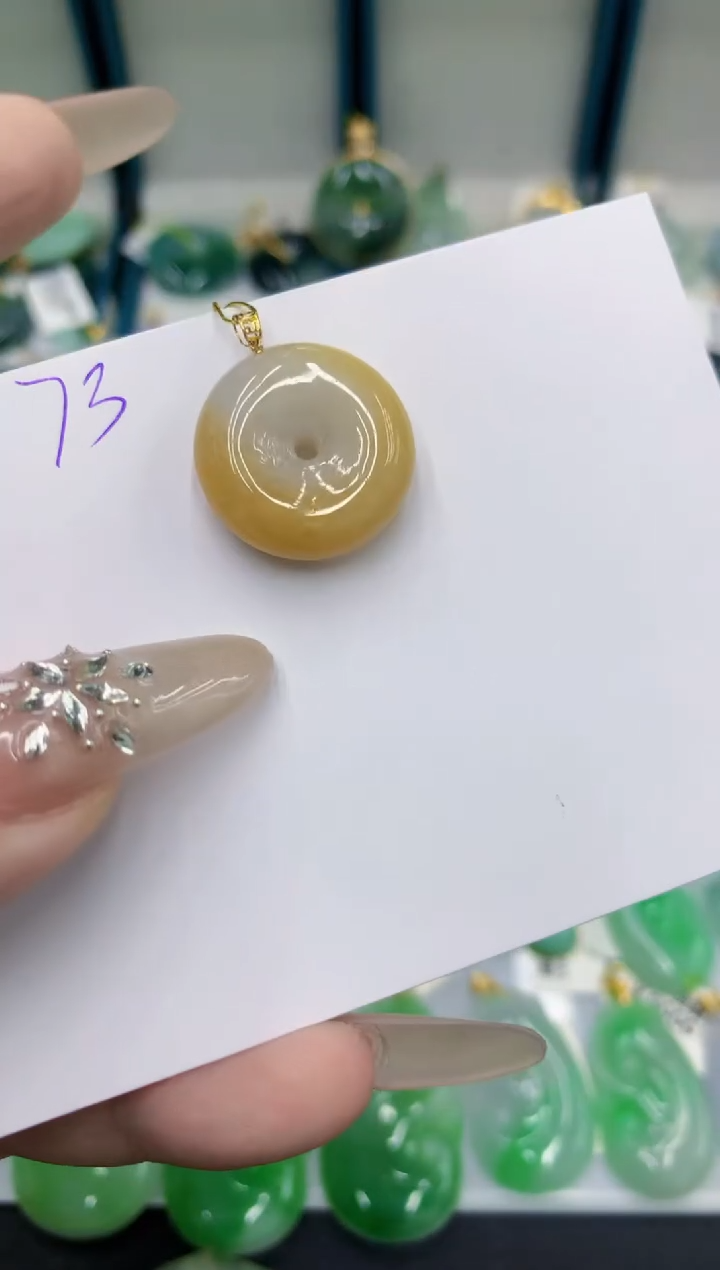 翡翠18K金镶嵌颈饰111111111111111