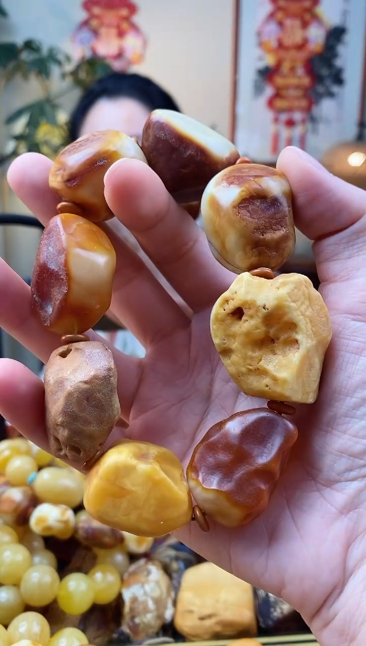 【闪购商品】琥珀手串未镶嵌手串
