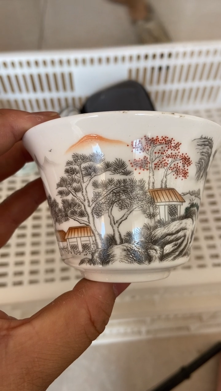 无运费险有瑕疵的摄影的产品有使用过的痕迹有点脏介意勿拍