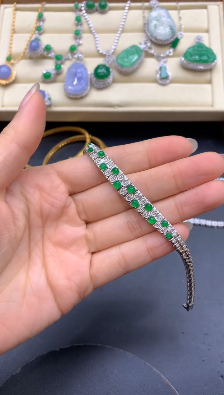 【闪购商品】翡翠手链18K金镶嵌586-中国好珍宝