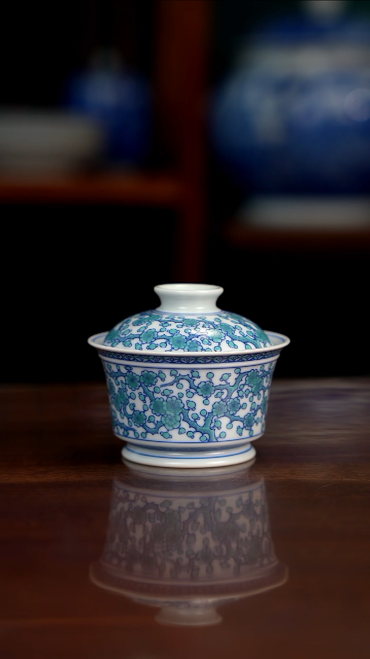 空山明月新斗彩绿梅盖碗