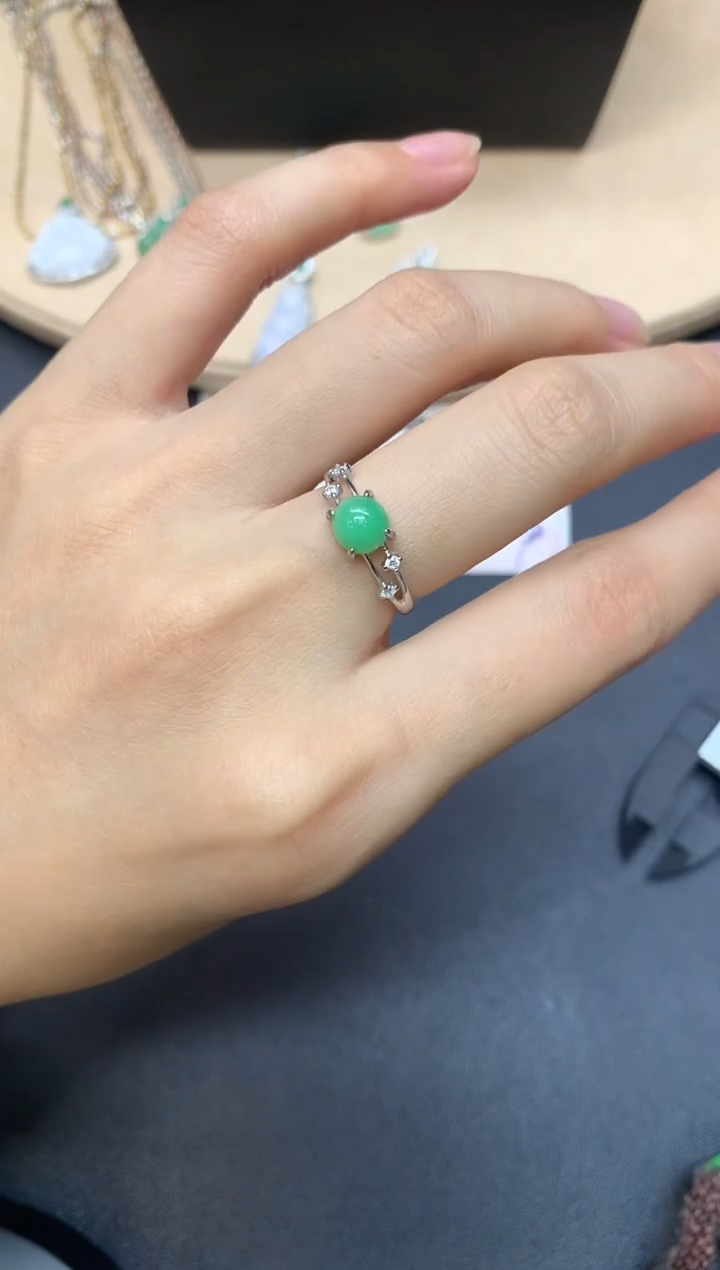 【闪购商品】翡翠戒指银S925镶嵌蛋面【无服务费】