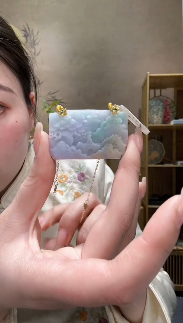 【闪购商品】翡翠颈饰未镶嵌的