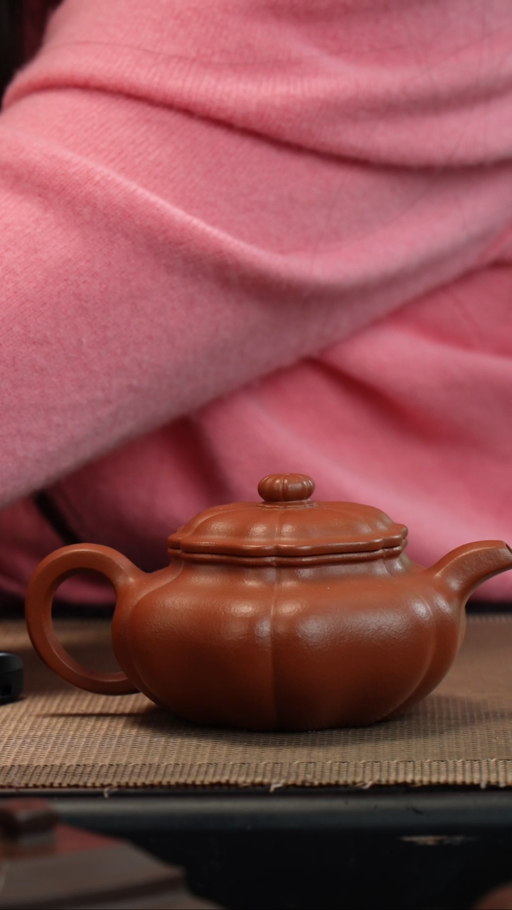 【闪购商品】紫砂茶壶生砂朱泥仿古170