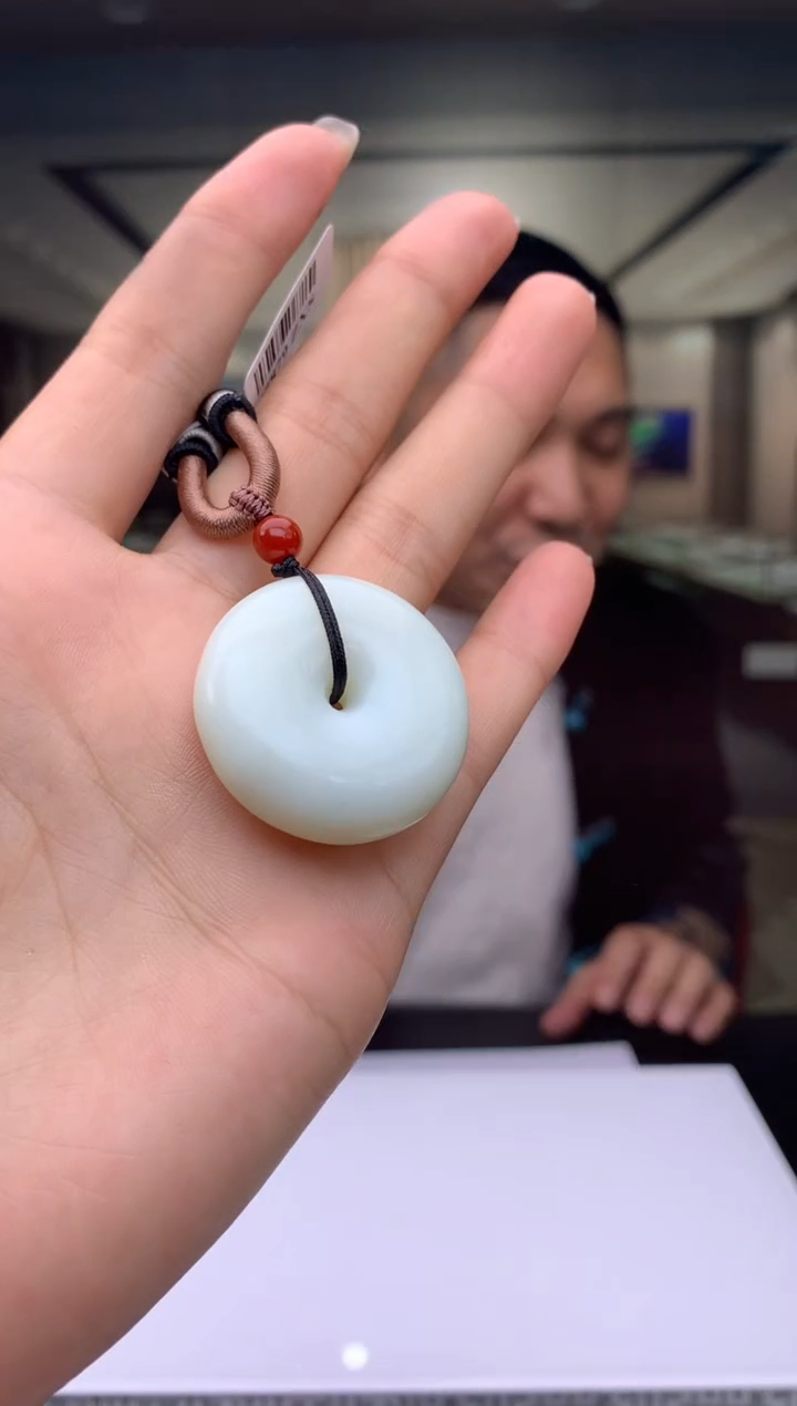 【闪购商品】定制和田玉Boss阳天然和田玉（拍一发一）